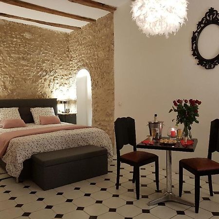 Bed and Breakfast Le Grand Coudreau Nazelles-Negron Екстер'єр фото