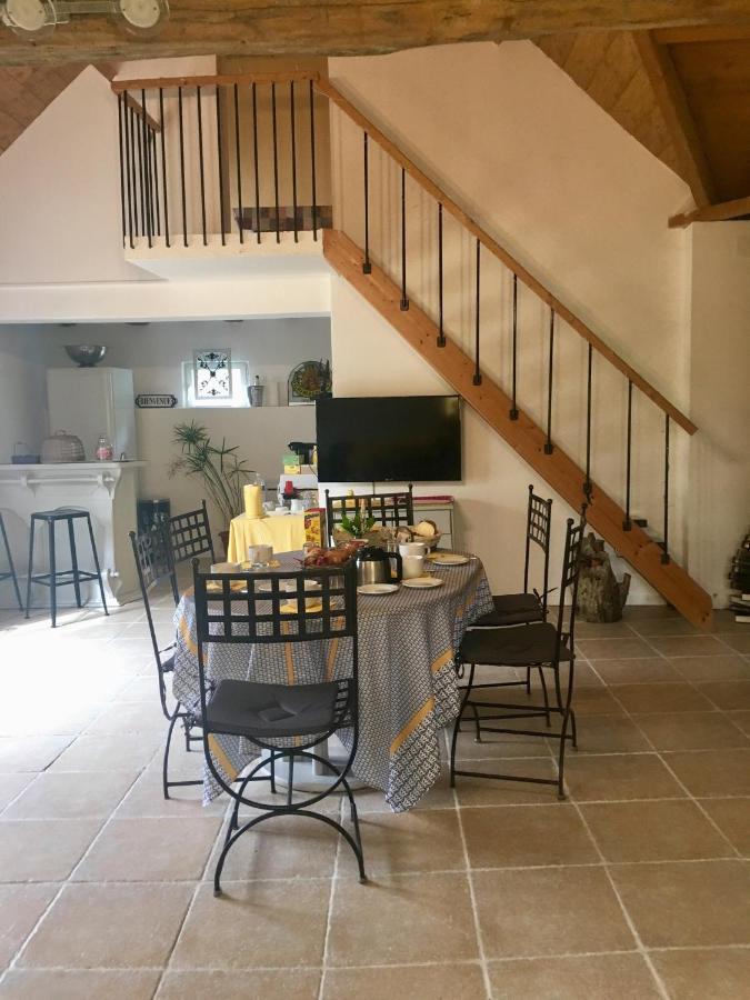 Bed and Breakfast Le Grand Coudreau Nazelles-Negron Екстер'єр фото