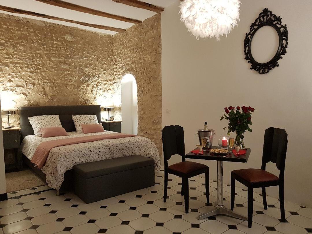 Bed and Breakfast Le Grand Coudreau Nazelles-Negron Екстер'єр фото